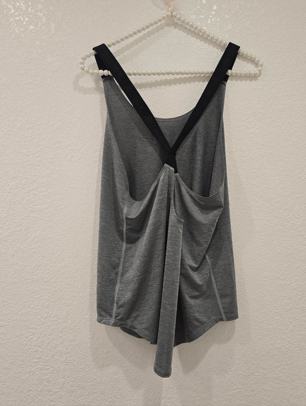 NikeElastika Keyhole Veneer Tank Top - Women's M - Picture 4 of 6